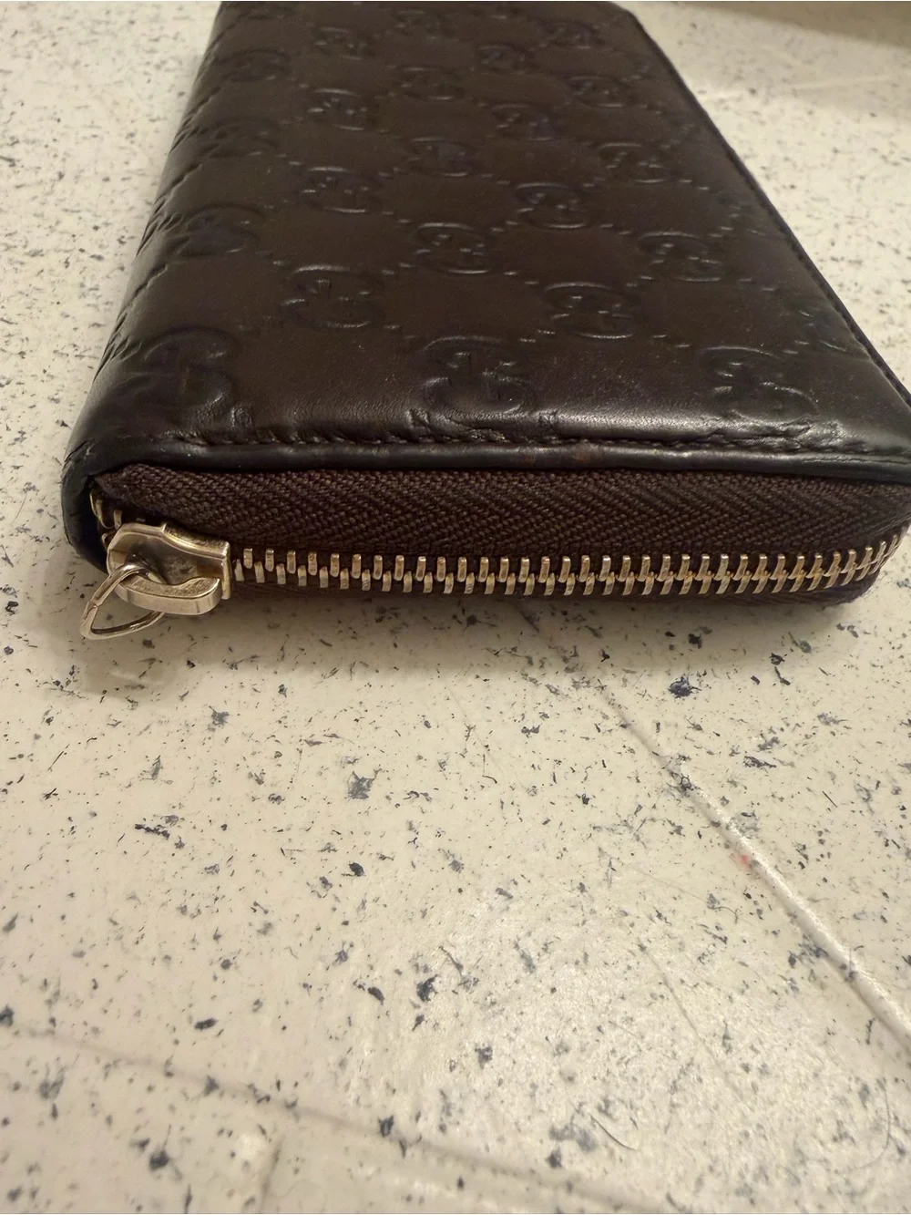 Gucci Brown Embossed Leather Zip Wallet - Picture 4 of 12